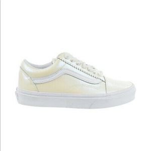 Pearl finish Vans
